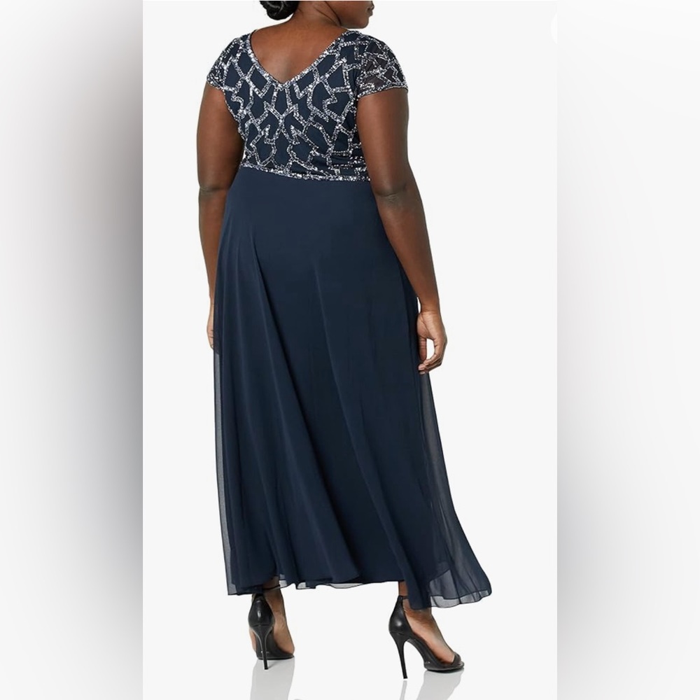 J Kara Black/Multi Short Sleeve Geo Long Beaded Gown - Picture 2 of 6